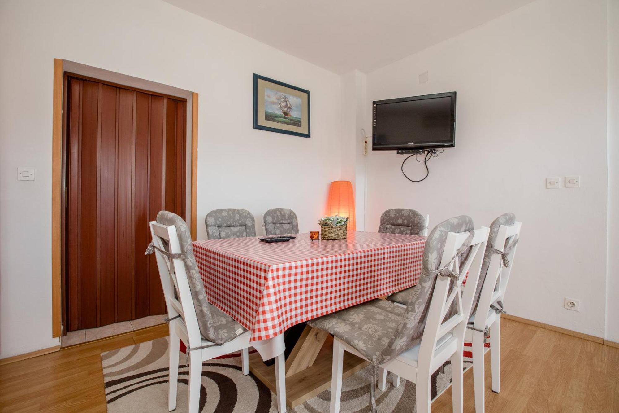 Lovely Meta Apartments Palit Exterior photo