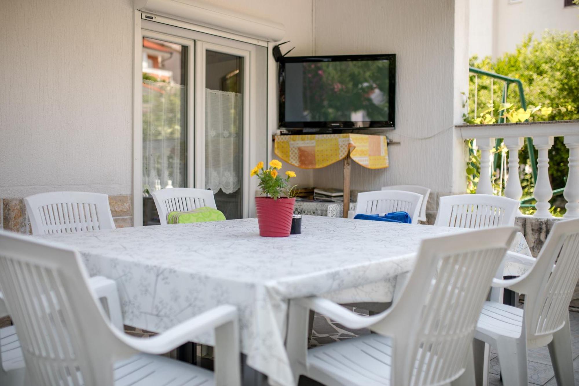 Lovely Meta Apartments Palit Exterior photo