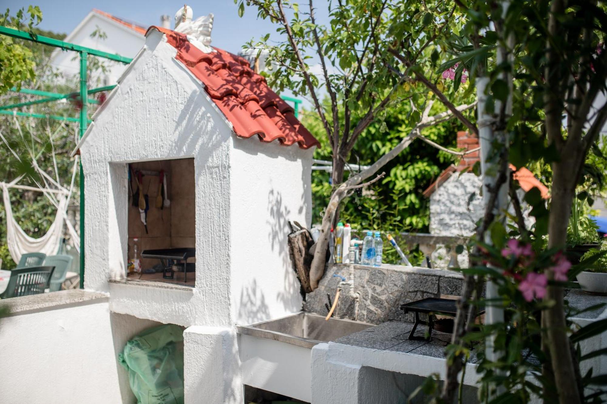 Lovely Meta Apartments Palit Exterior photo