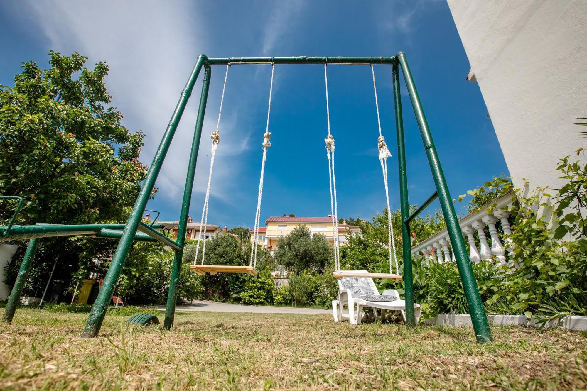 Lovely Meta Apartments Palit Exterior photo