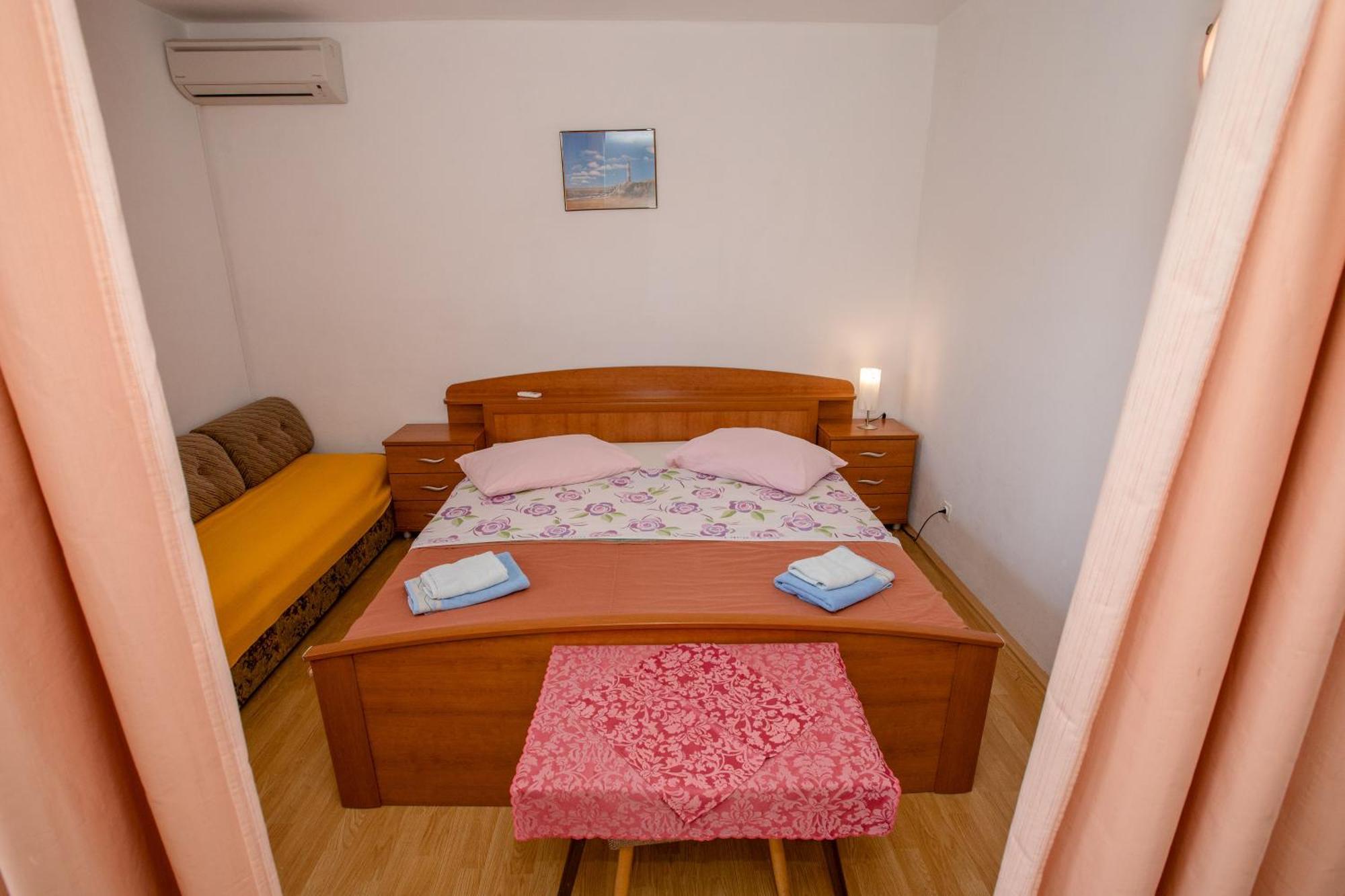 Lovely Meta Apartments Palit Exterior photo