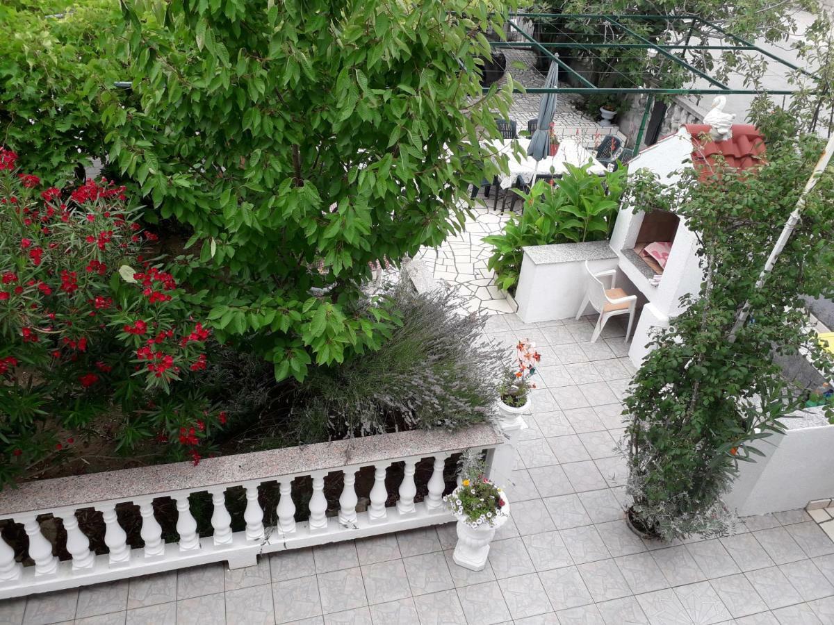 Lovely Meta Apartments Palit Exterior photo